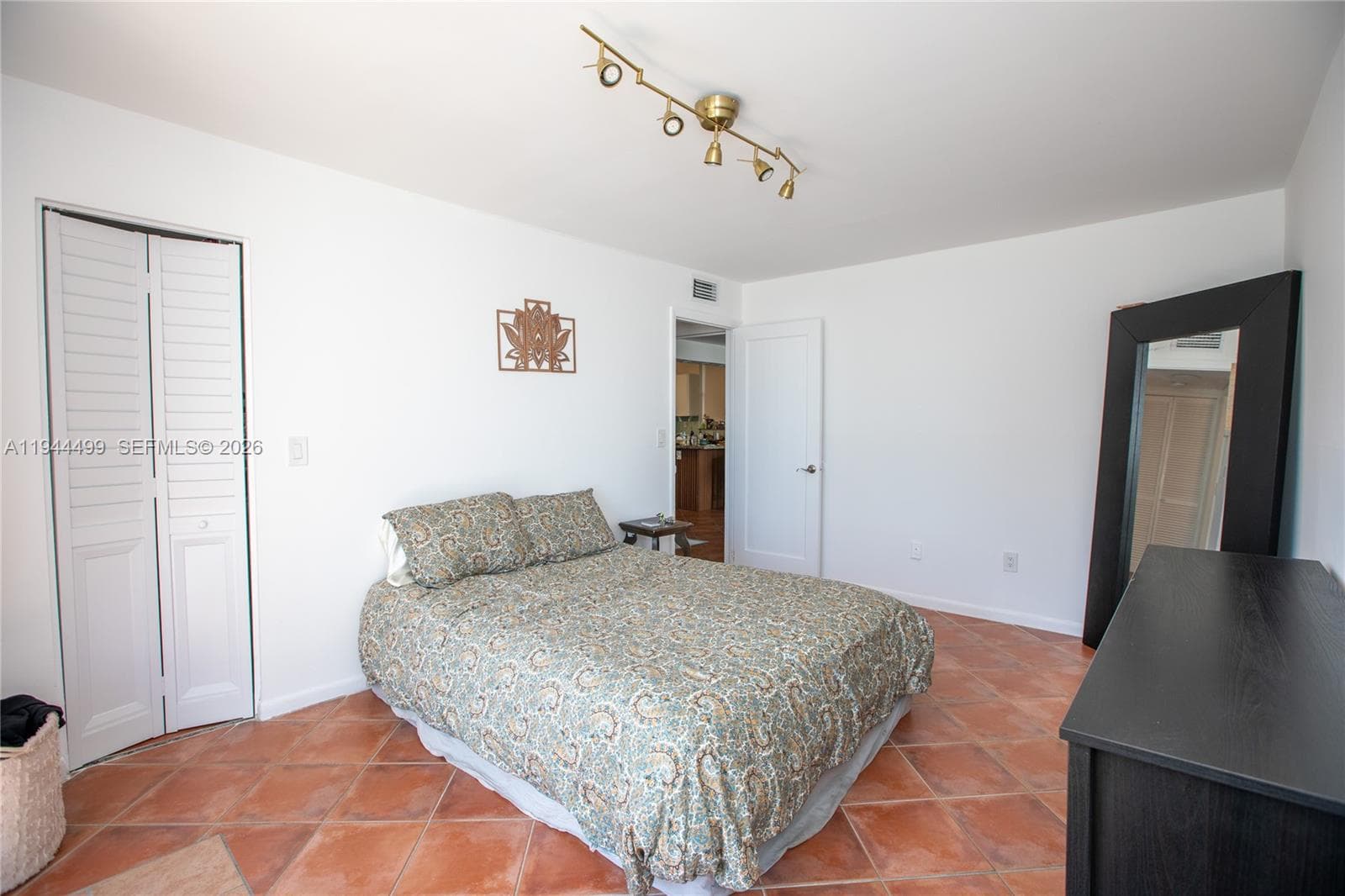 1801 S Treasure Dr # 321, North Bay Village FL 33141 — 13