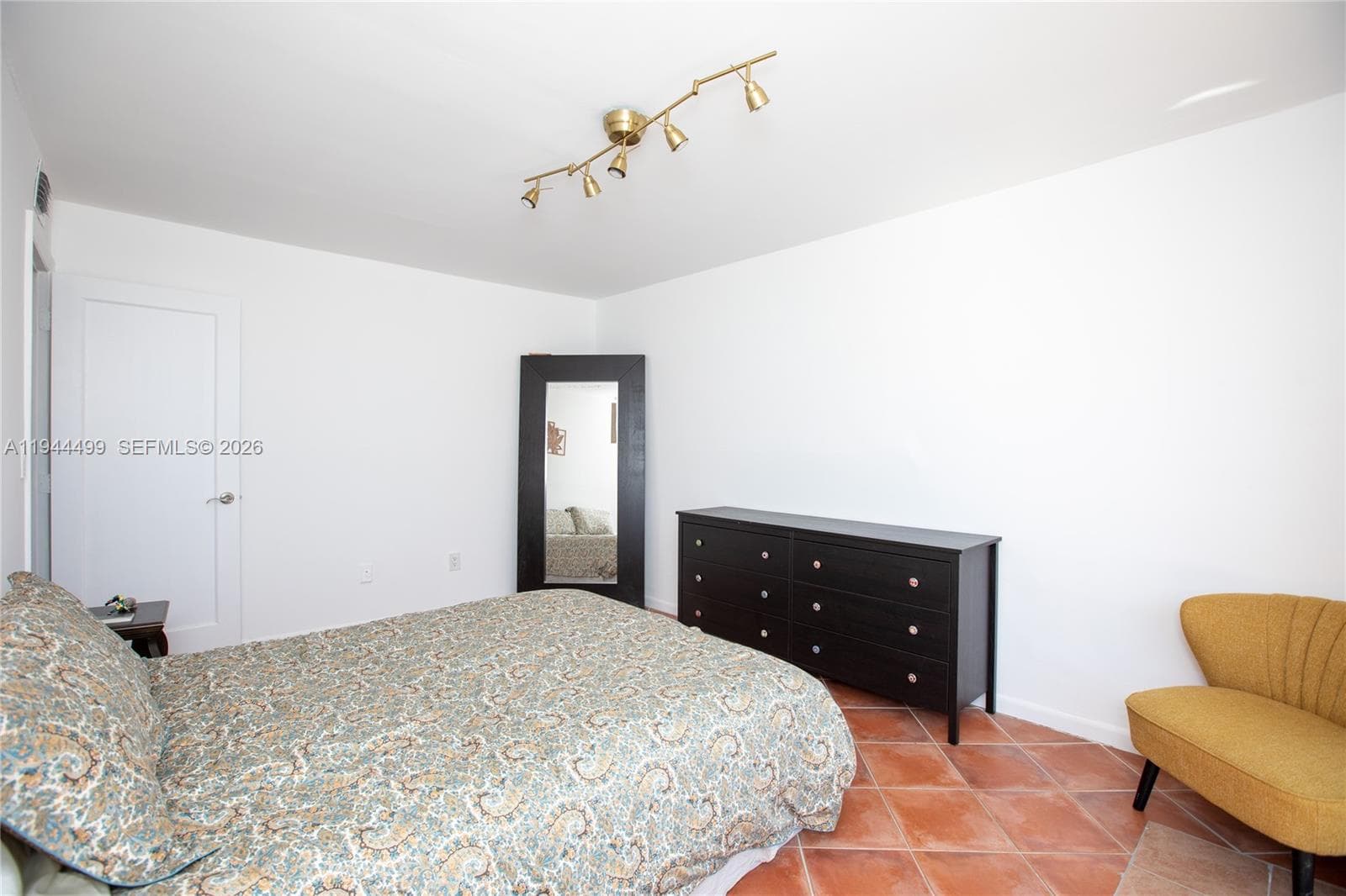 1801 S Treasure Dr # 321, North Bay Village FL 33141 — 19
