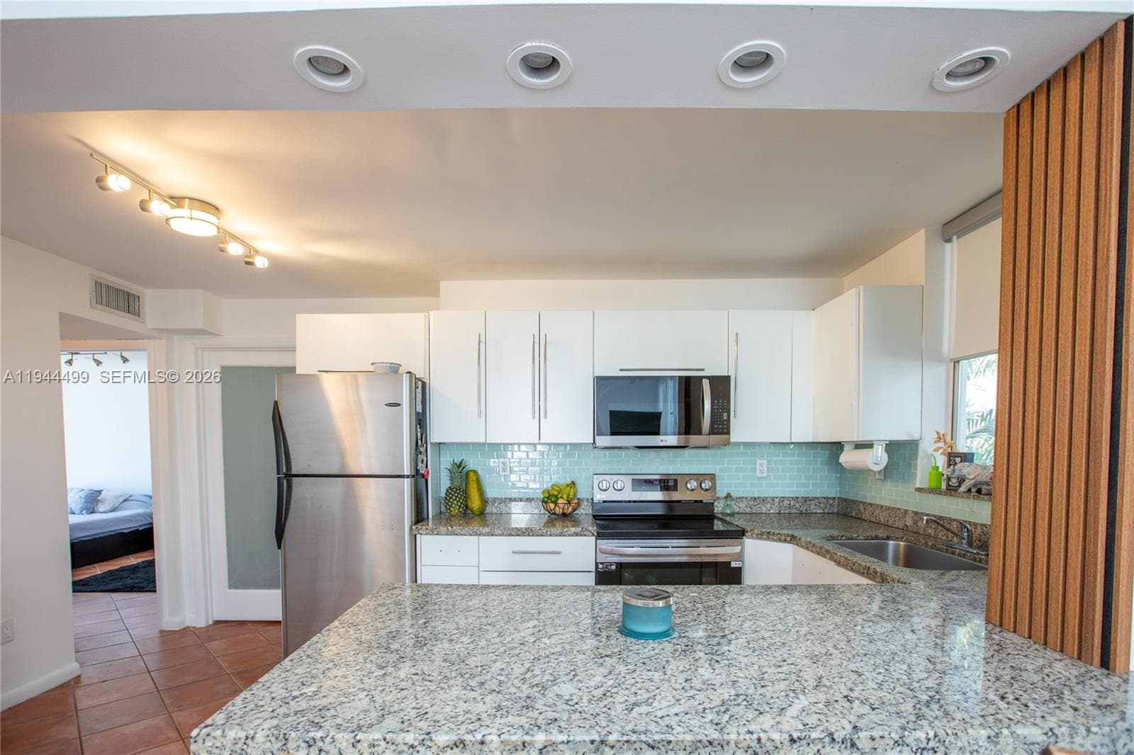 1801 S Treasure Dr # 321, North Bay Village FL 33141 — 35