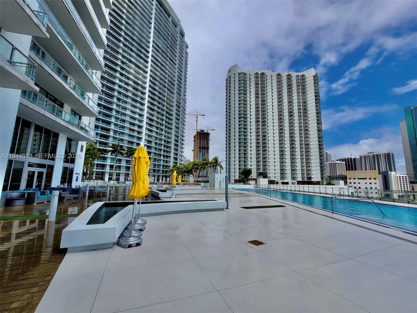 92 SW 3rd St # 1808, Miami FL 33130 — 23
