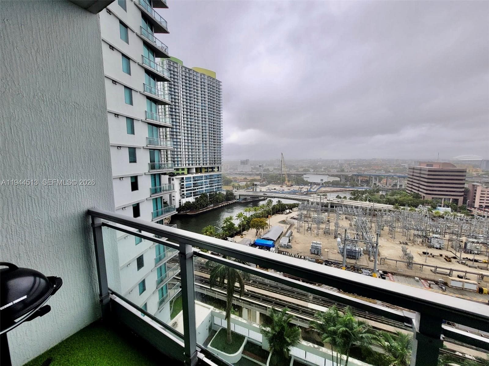 92 SW 3rd St # 1808, Miami FL 33130 — 17