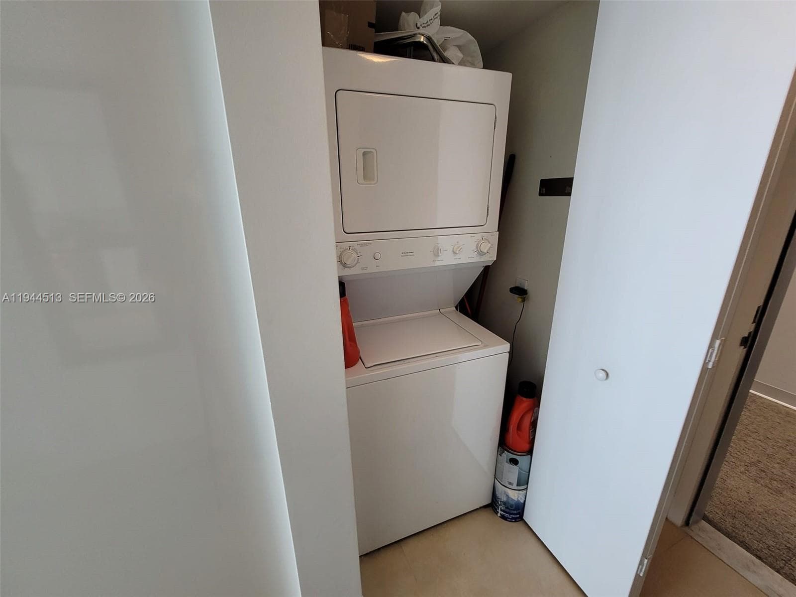 92 SW 3rd St # 1808, Miami FL 33130 — 12