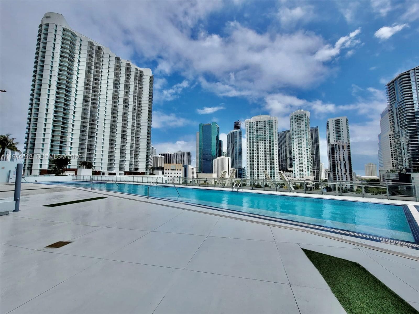 92 SW 3rd St # 1808, Miami FL 33130 — 22