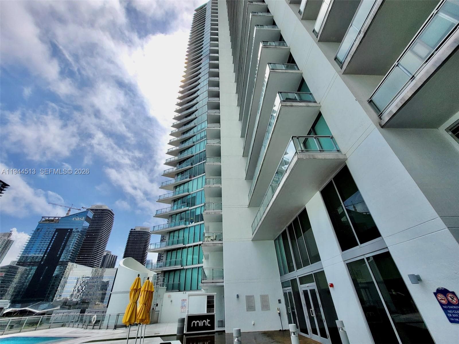 92 SW 3rd St # 1808, Miami FL 33130 — 24