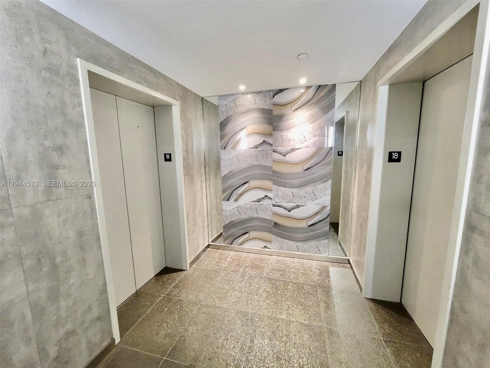 92 SW 3rd St # 1808, Miami FL 33130 — 19
