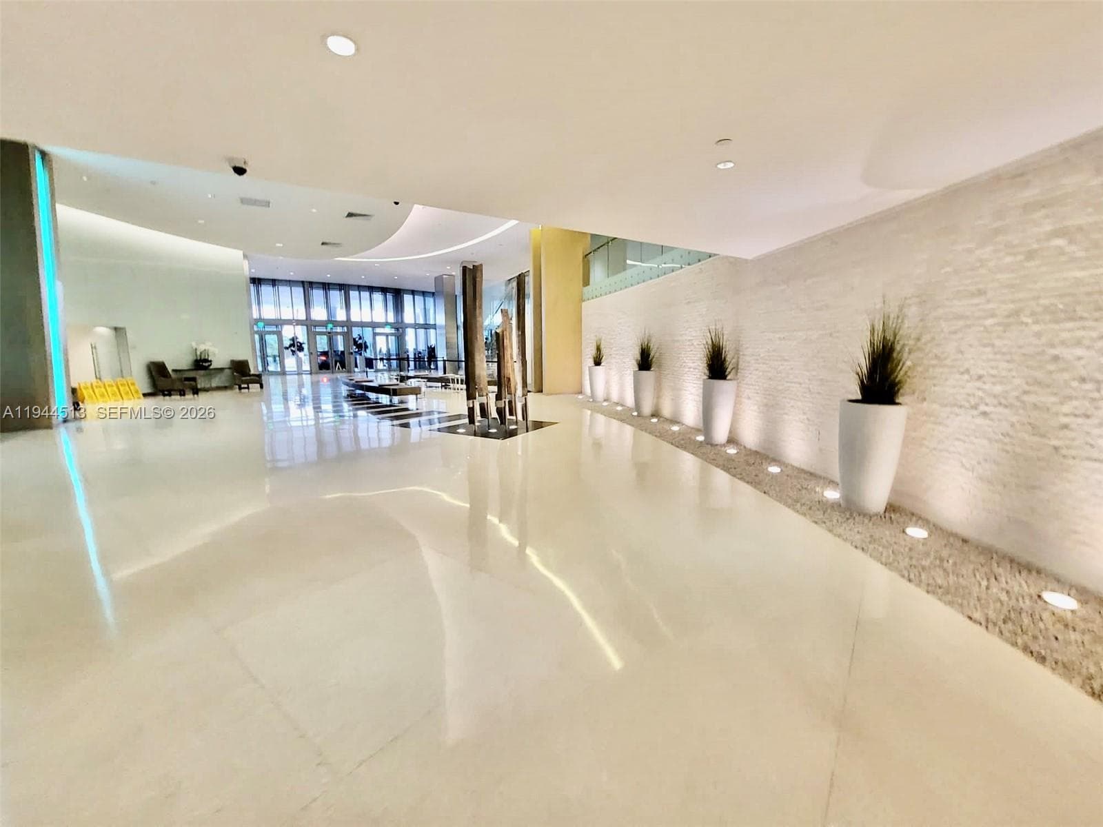 92 SW 3rd St # 1808, Miami FL 33130 — 44