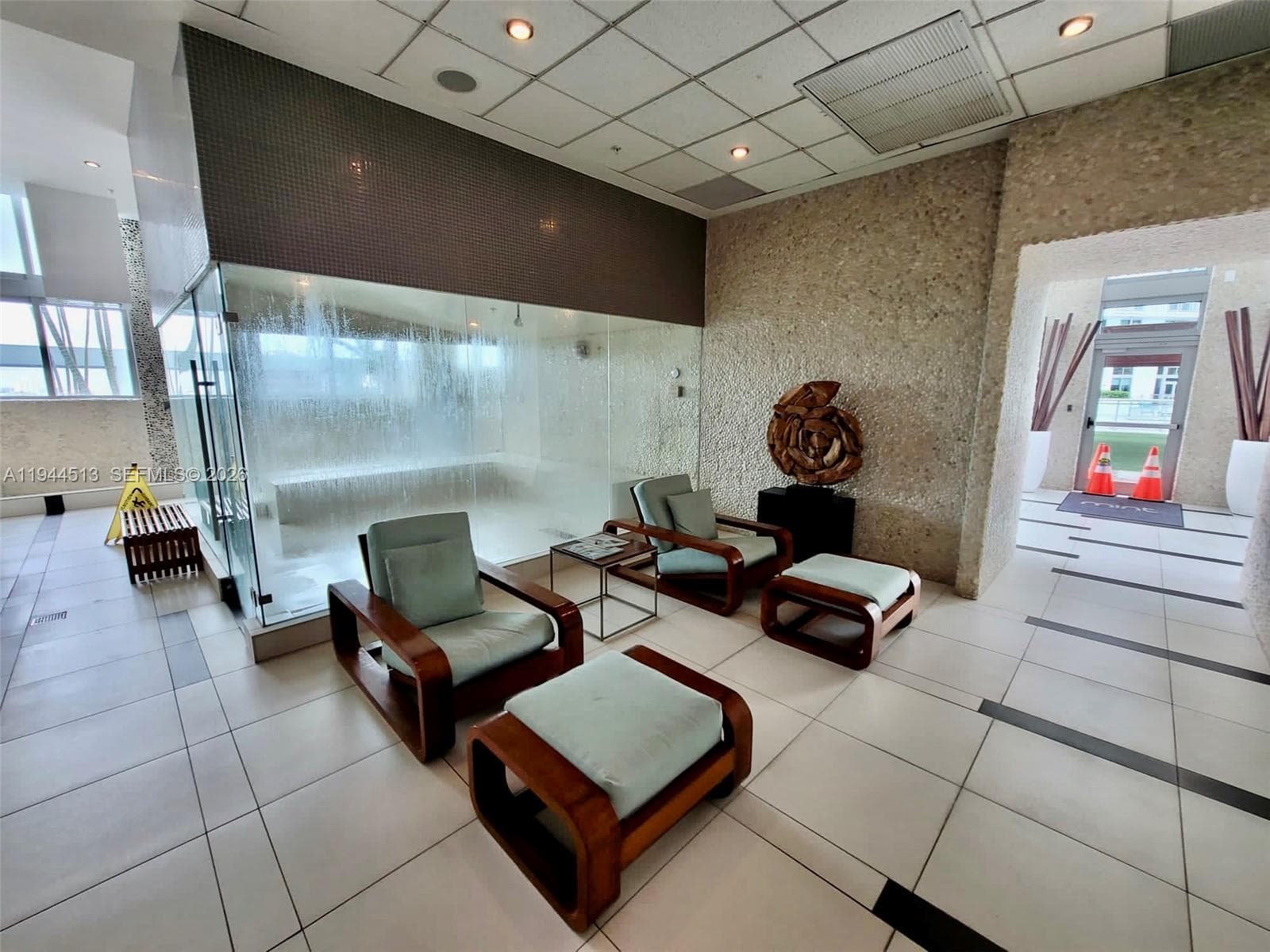 92 SW 3rd St # 1808, Miami FL 33130 — 39