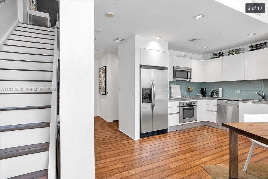 1050 Brickell Ave # 208, Miami FL 33131 — 2