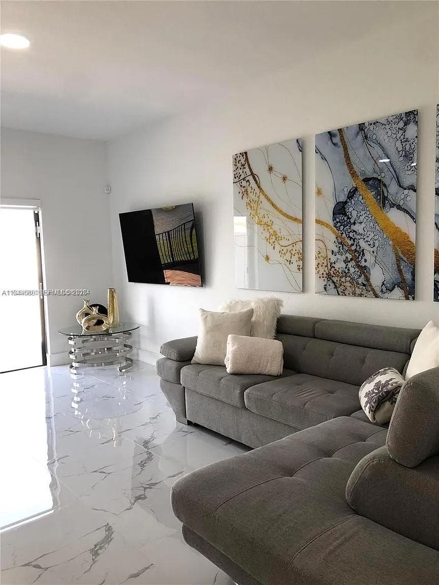 10162 SW 228th Ter, Miami FL 33190 — 9