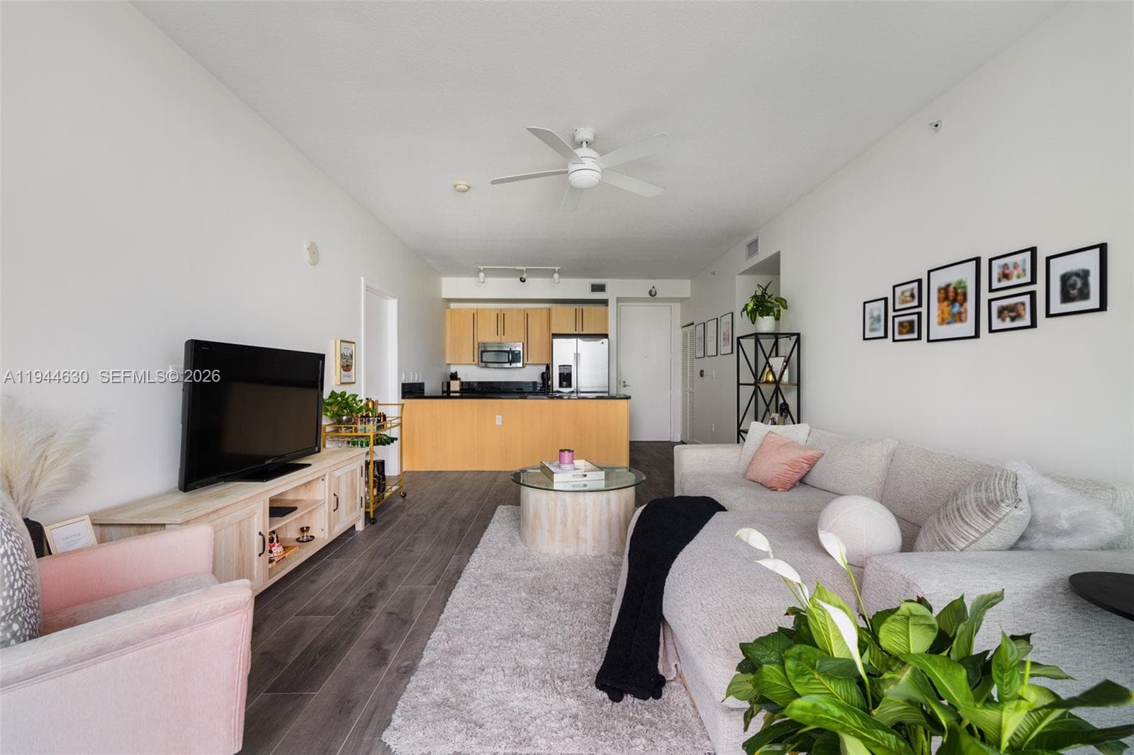 1111 SW 1st Ave, Miami FL 33130 — 3