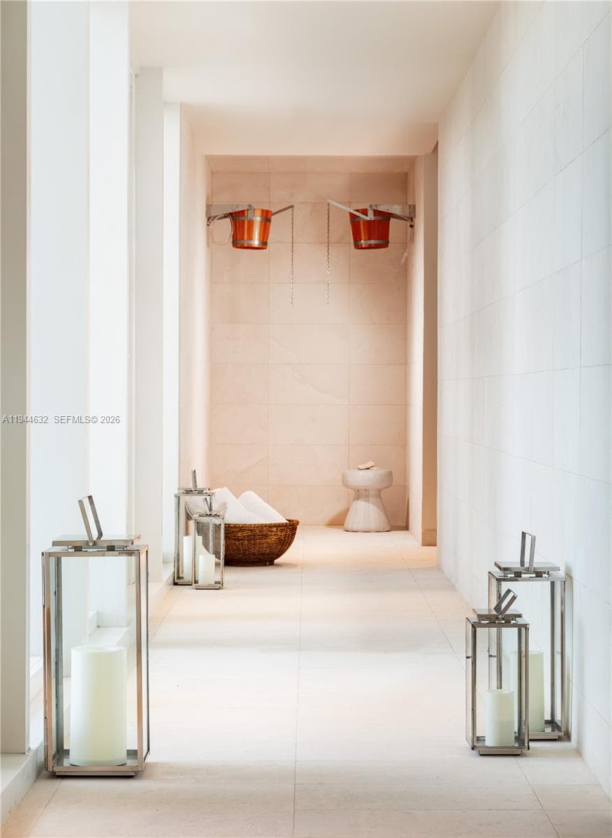4701 N Meridian Ave # 304, Miami Beach FL 33140 — 47