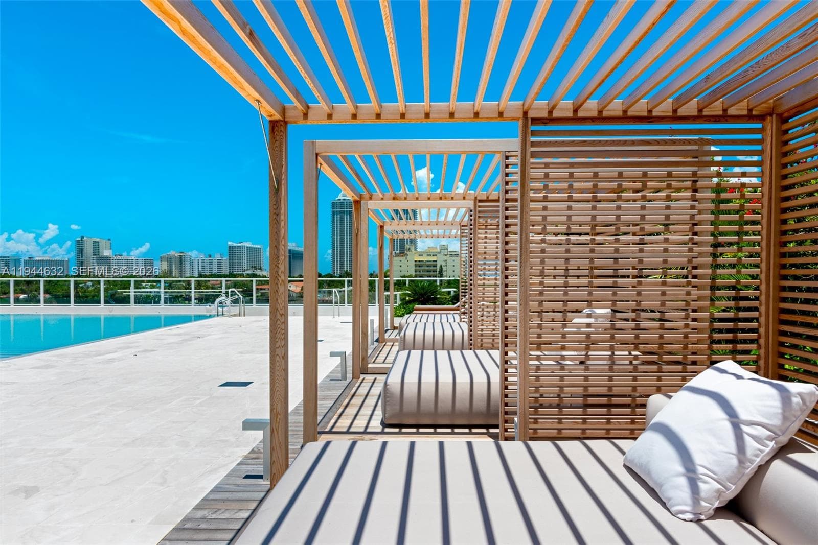 4701 N Meridian Ave # 304, Miami Beach FL 33140 — 59