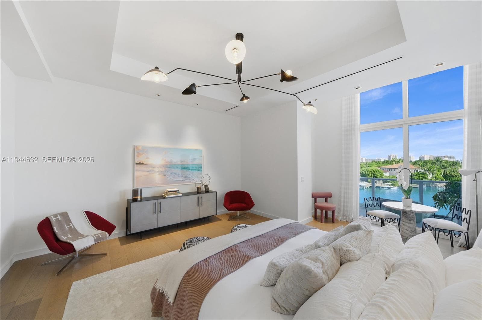 4701 N Meridian Ave # 304, Miami Beach FL 33140 — 25