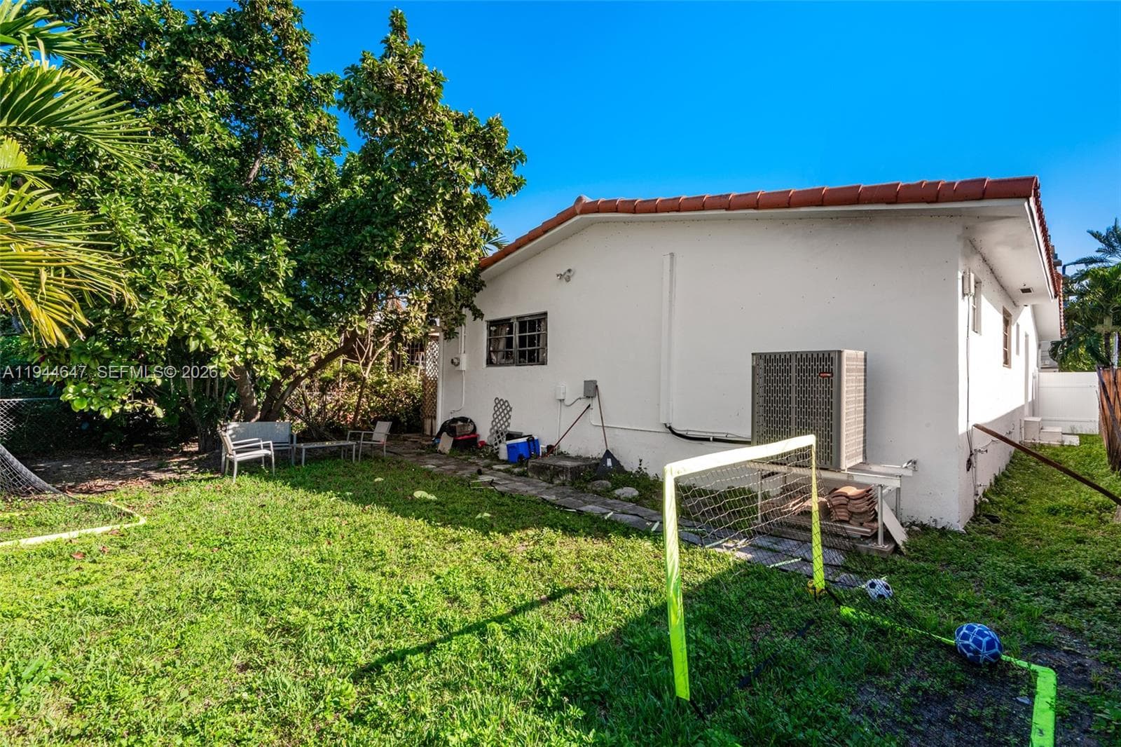 8950 Harding Ave, Surfside FL 33154 — 28