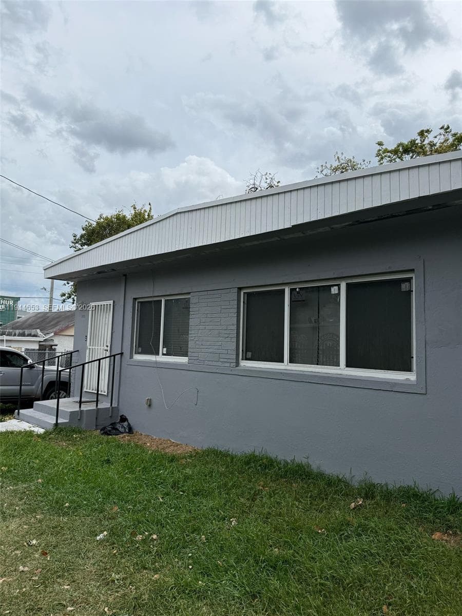 170 NE 68th Ter, Miami FL 33138 — 1