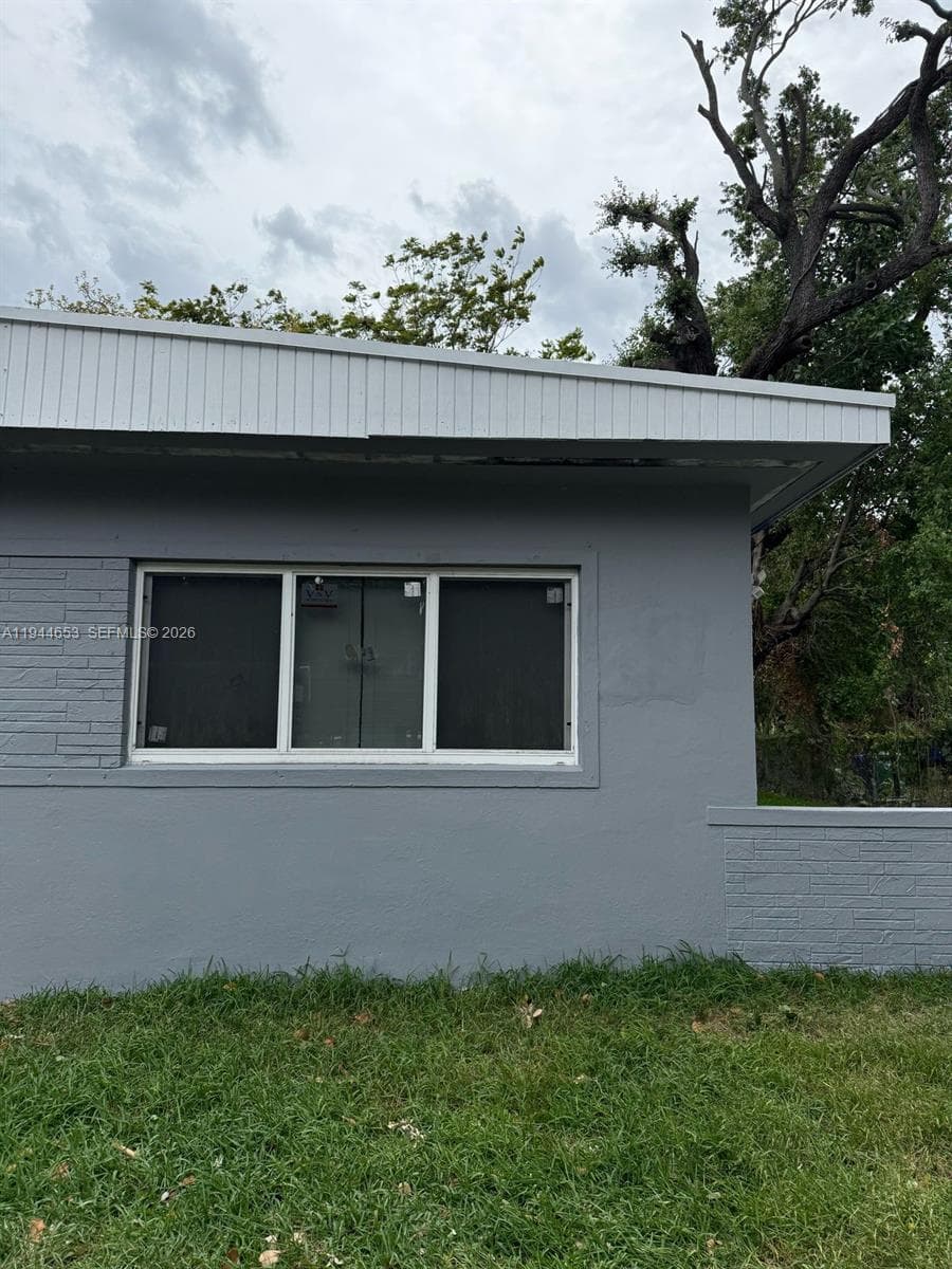 170 NE 68th Ter, Miami FL 33138 — 5