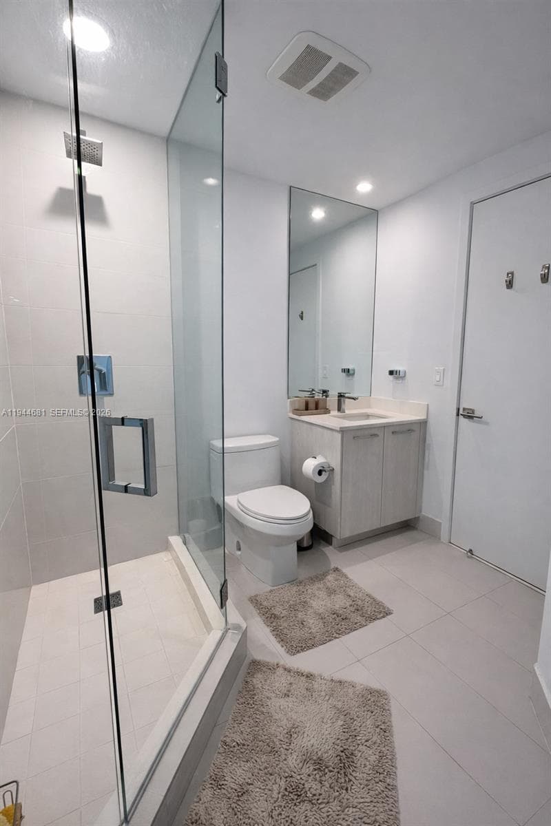 45 SW 9th St # 3008, Miami FL 33130 — 10