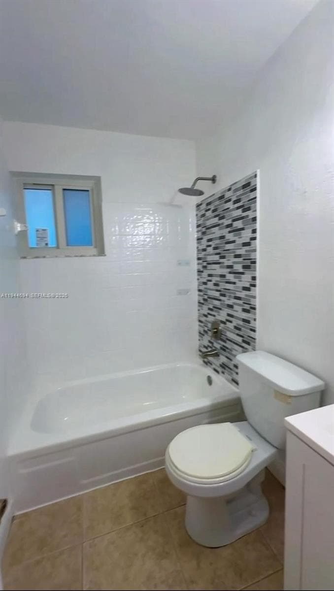 984 W 40th St # 2, Hialeah FL 33012 — 16