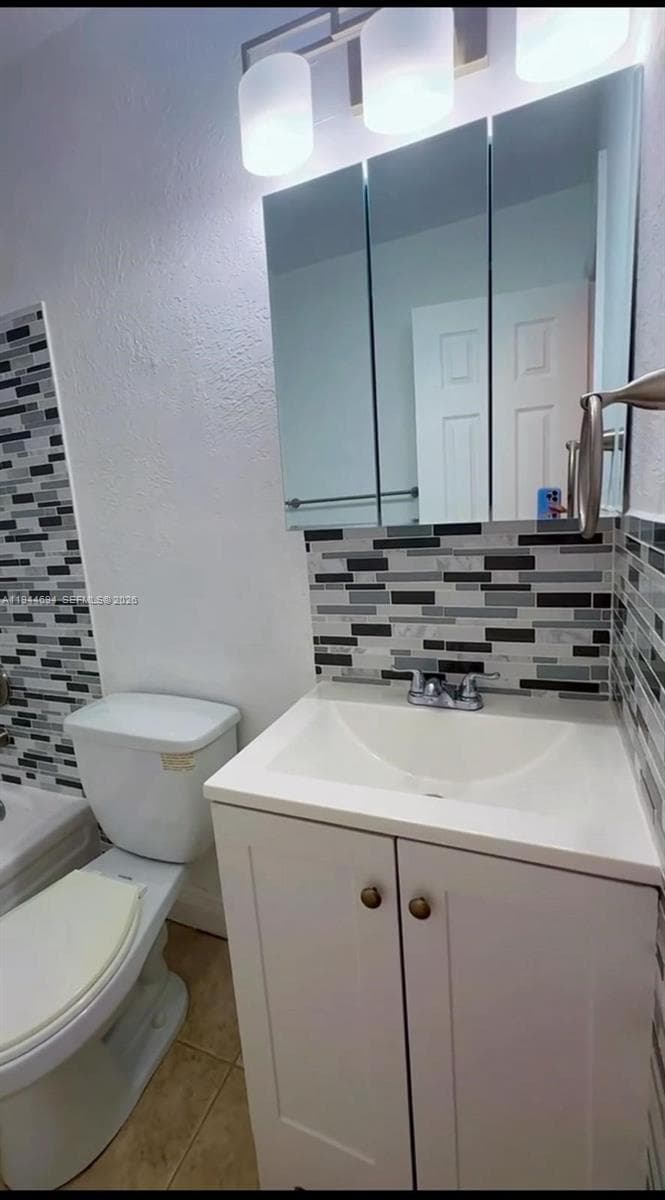 984 W 40th St # 2, Hialeah FL 33012 — 18
