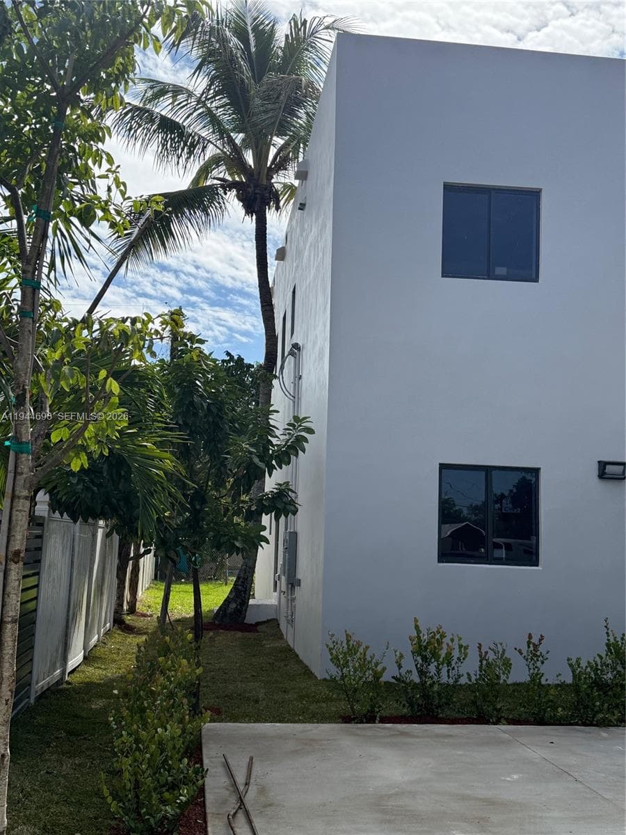 Belvedere, Miami, FL — 5