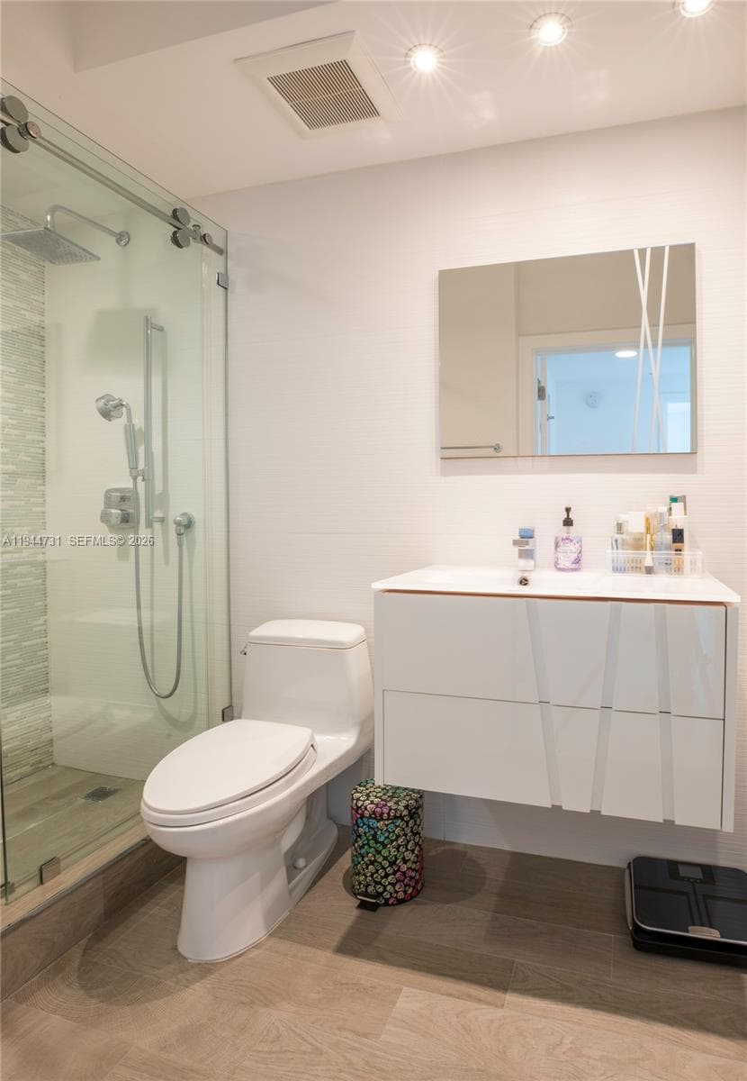 110 Washington Ave # 1722, Miami Beach FL 33139 — 11