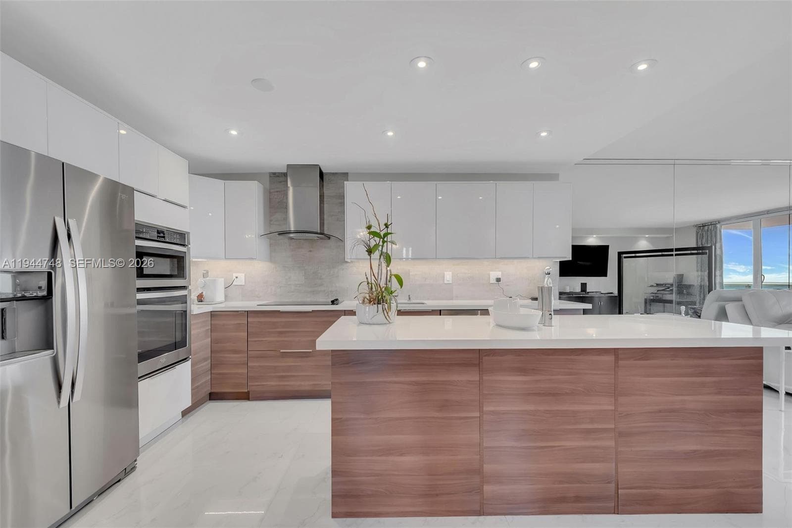 2301 Collins Ave # 810, Miami Beach FL 33139 — 1