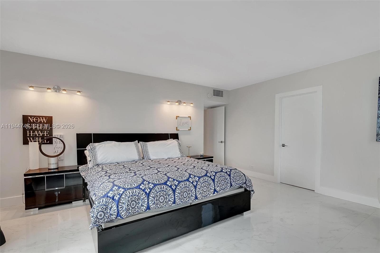 2301 Collins Ave # 810, Miami Beach FL 33139 — 20