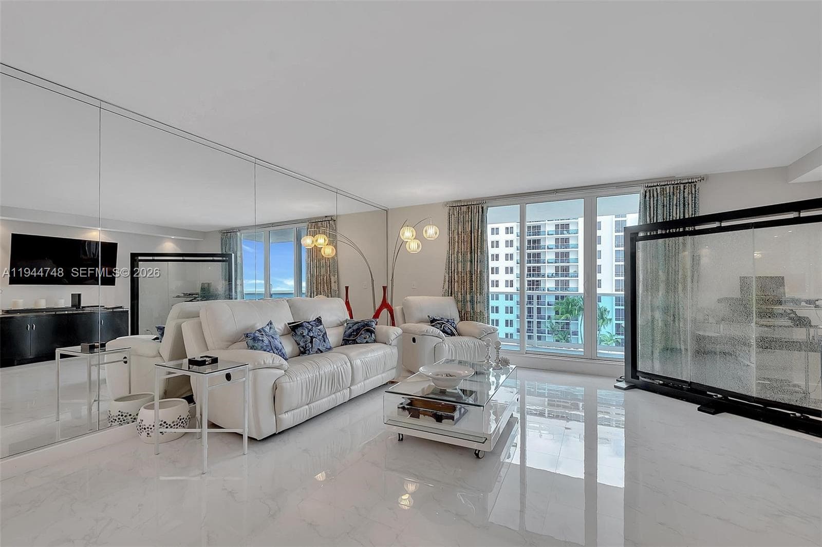 2301 Collins Ave # 810, Miami Beach FL 33139 — 8