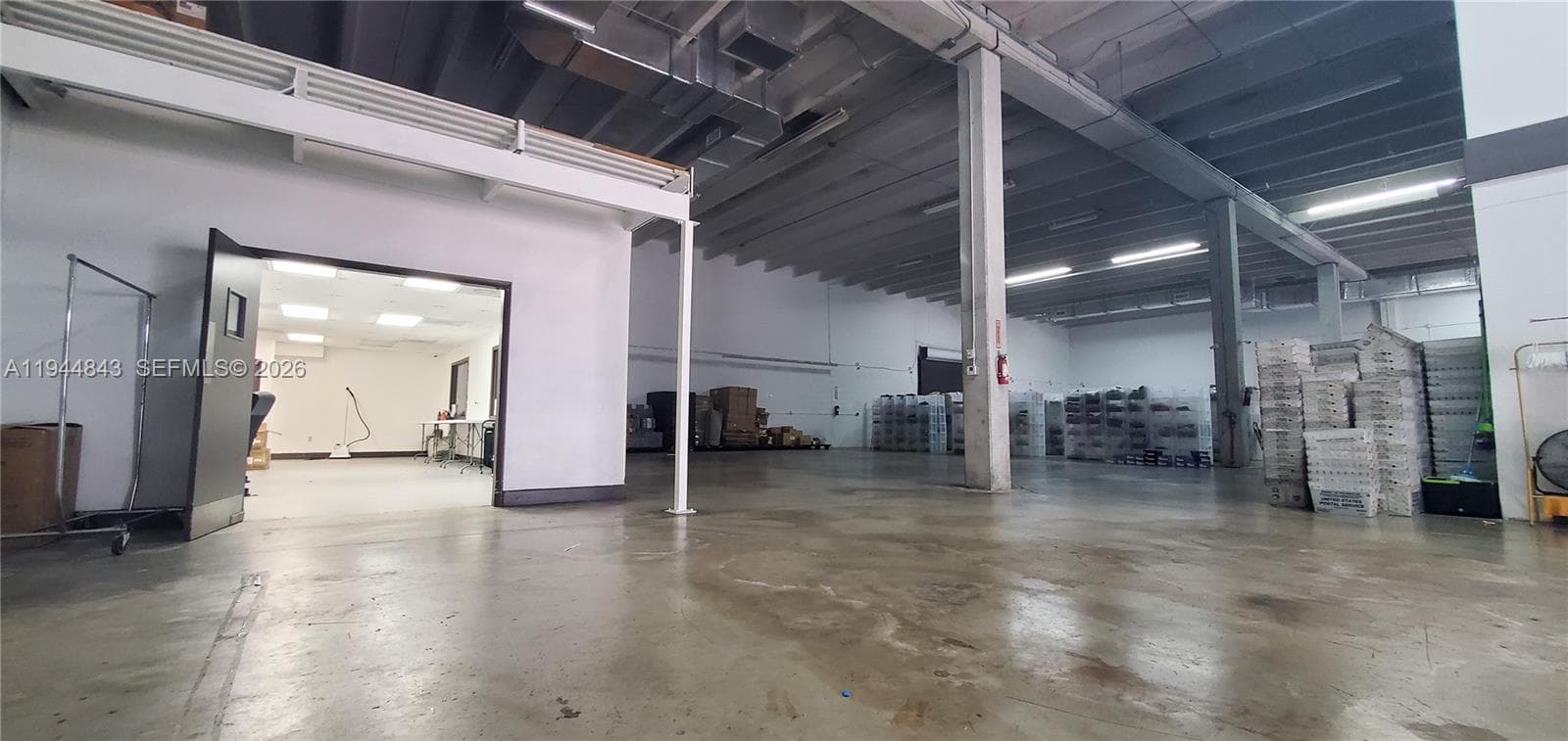 2100 NW 93rd Ave, Doral FL 33172 — 31