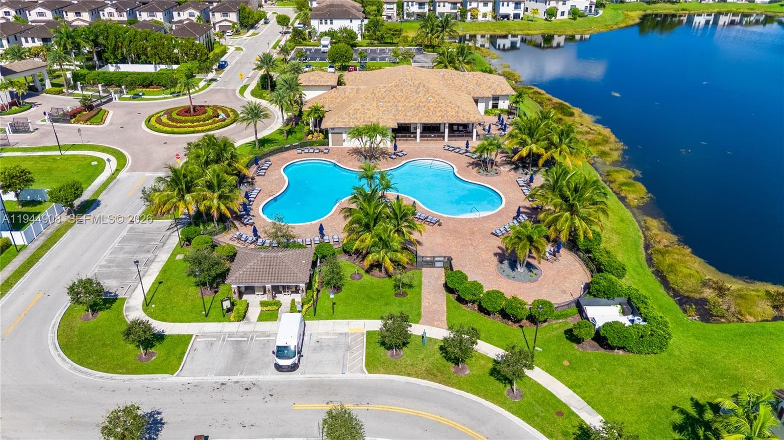 3573 W 93rd Pl, Hialeah FL 33018 — 38