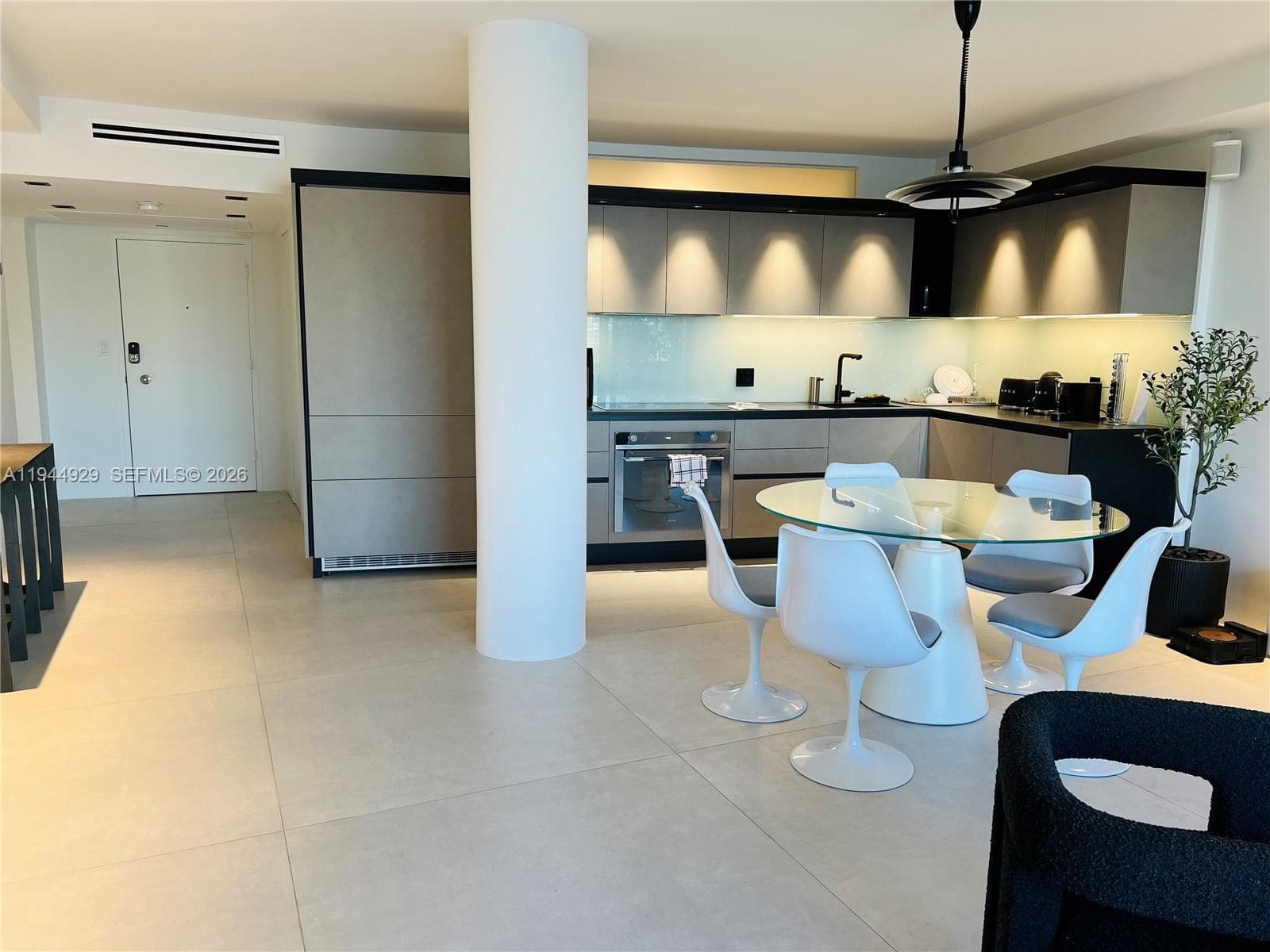900 Bay Dr # 410, Miami Beach FL 33141 — 7