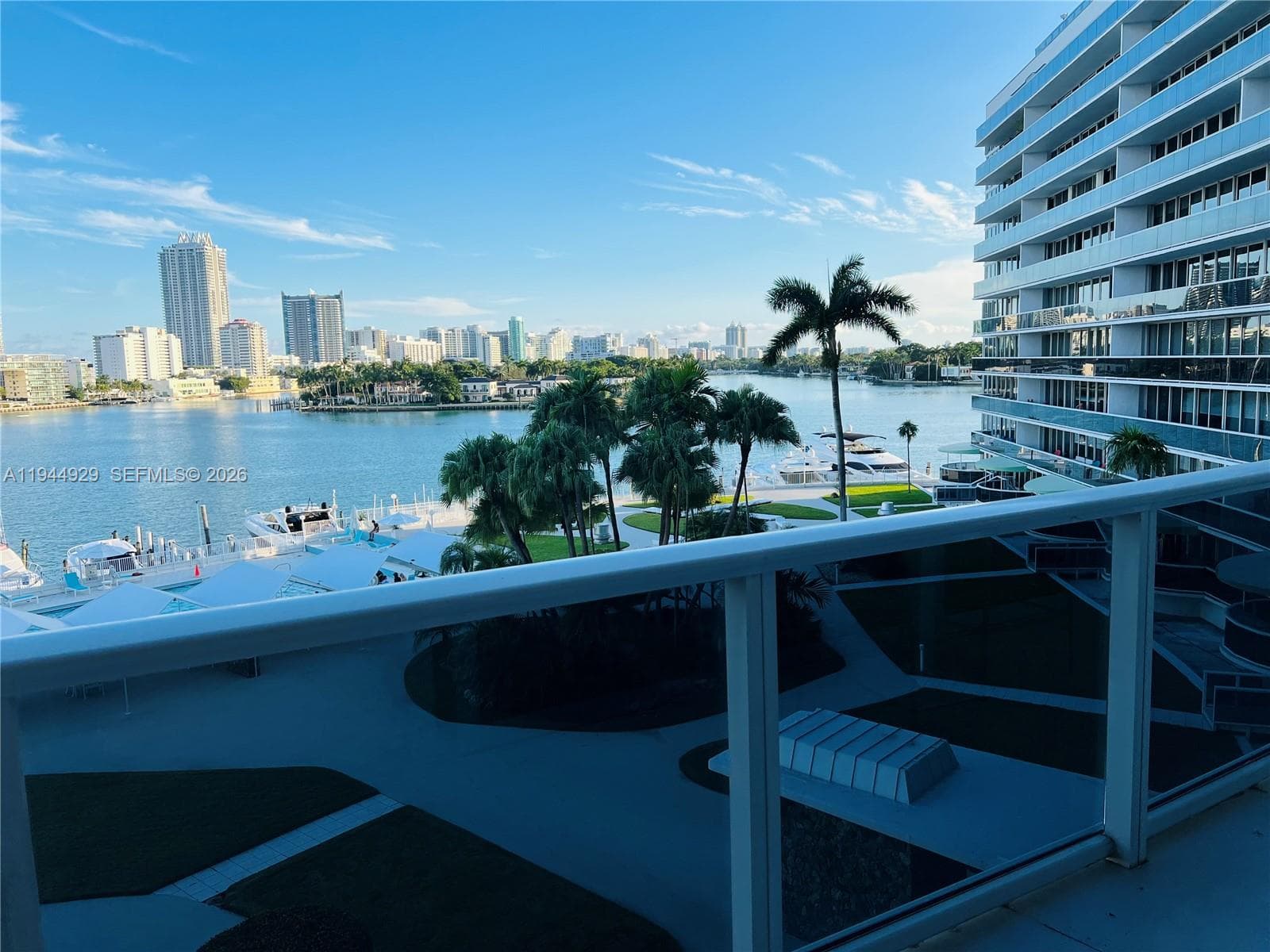 900 Bay Dr # 410, Miami Beach FL 33141 — 20