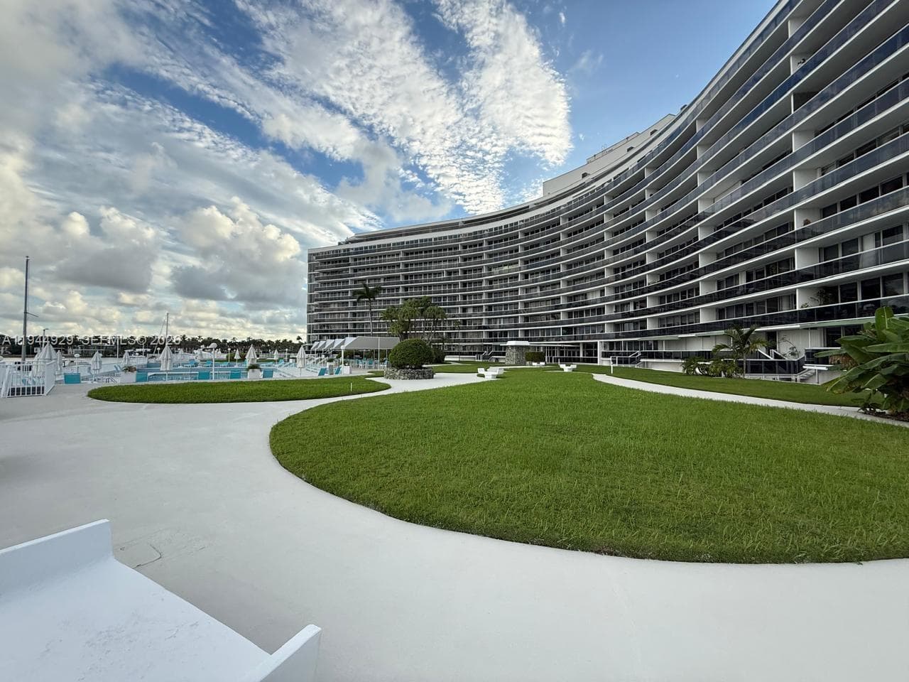 900 Bay Dr # 410, Miami Beach FL 33141 — 38