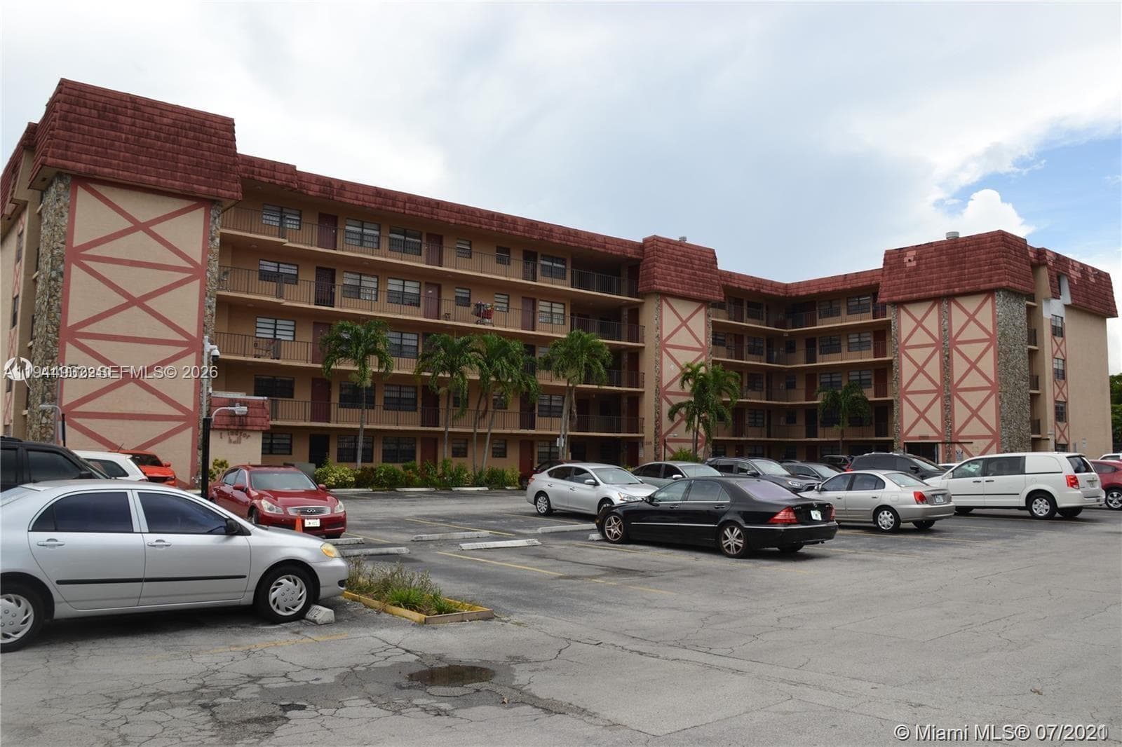 1325 W 68th St # 221, Hialeah FL 33014 — 2
