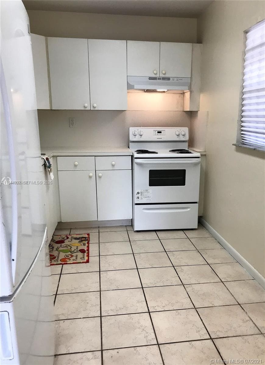 1325 W 68th St # 221, Hialeah FL 33014 — 6