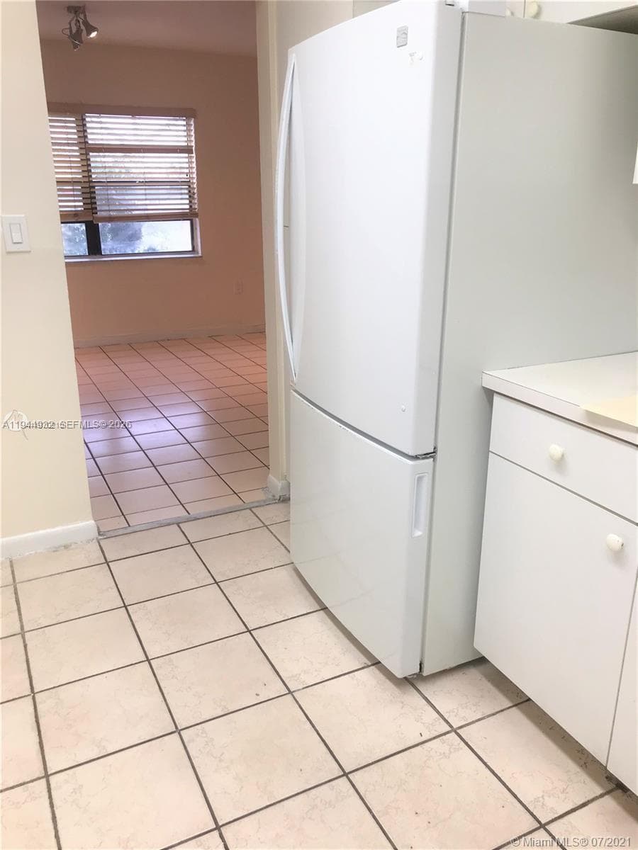 1325 W 68th St # 221, Hialeah FL 33014 — 7