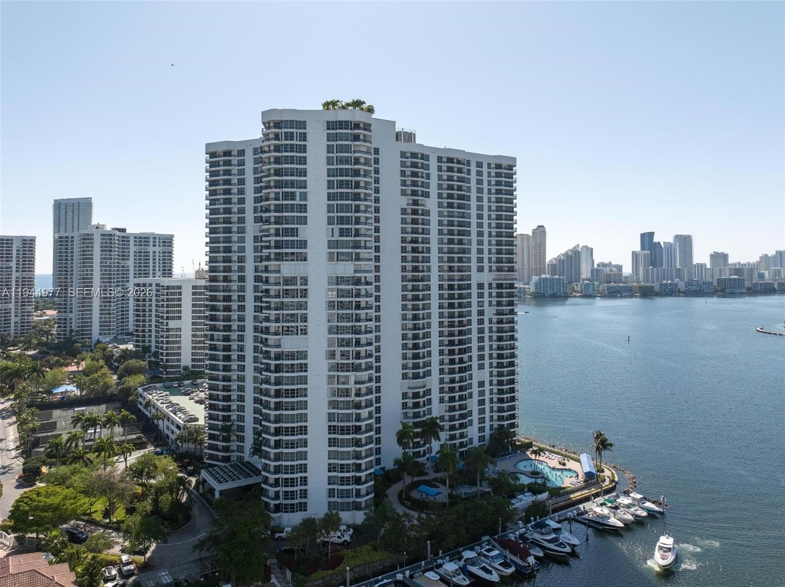 3530 Mystic Pointe Dr # 303, Aventura FL 33180 — 36