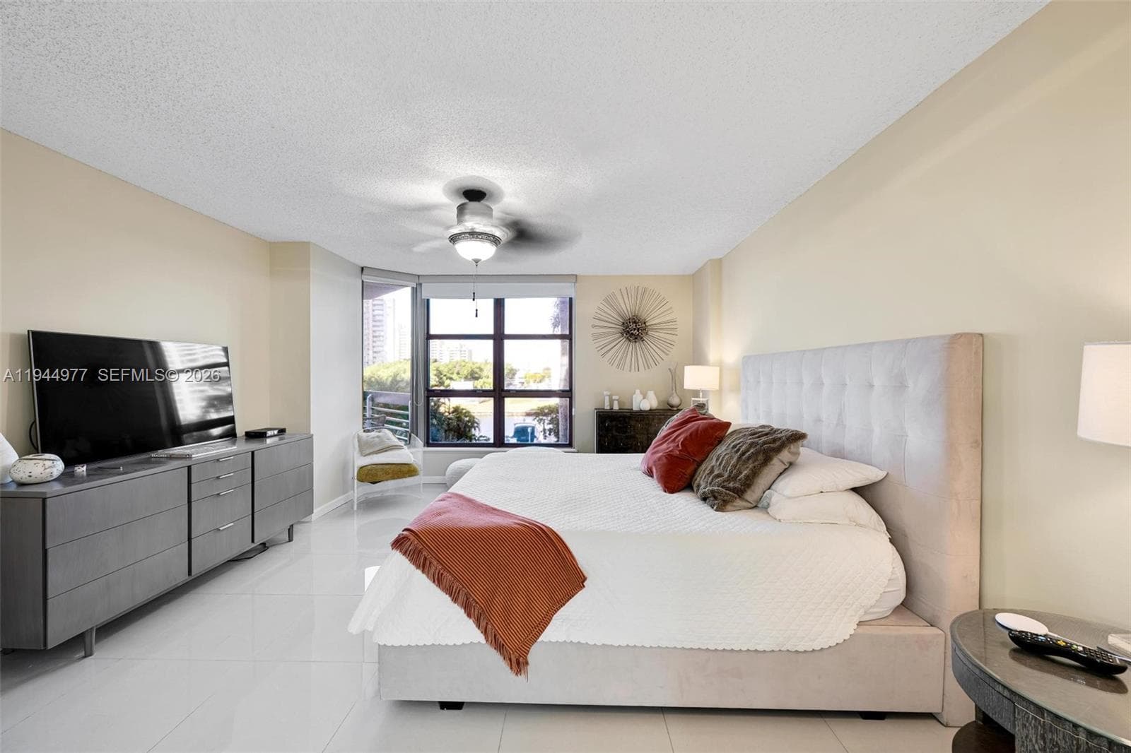 3530 Mystic Pointe Dr # 303, Aventura FL 33180 — 14