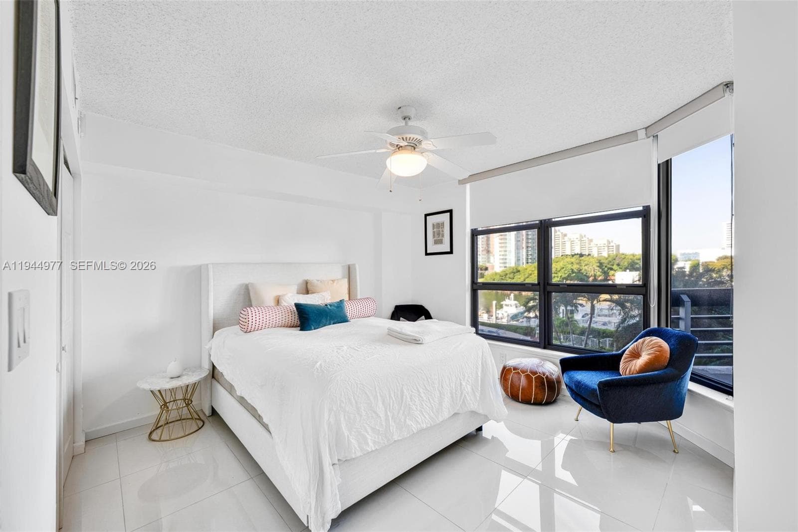 3530 Mystic Pointe Dr # 303, Aventura FL 33180 — 19