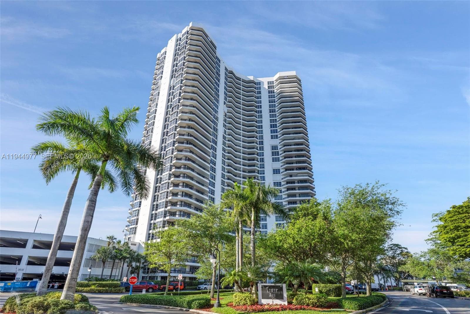 3530 Mystic Pointe Dr # 303, Aventura FL 33180 — 40