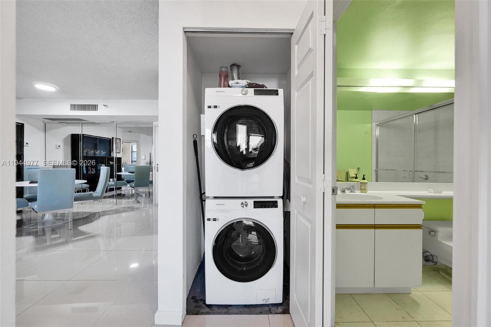 3530 Mystic Pointe Dr # 303, Aventura FL 33180 — 21