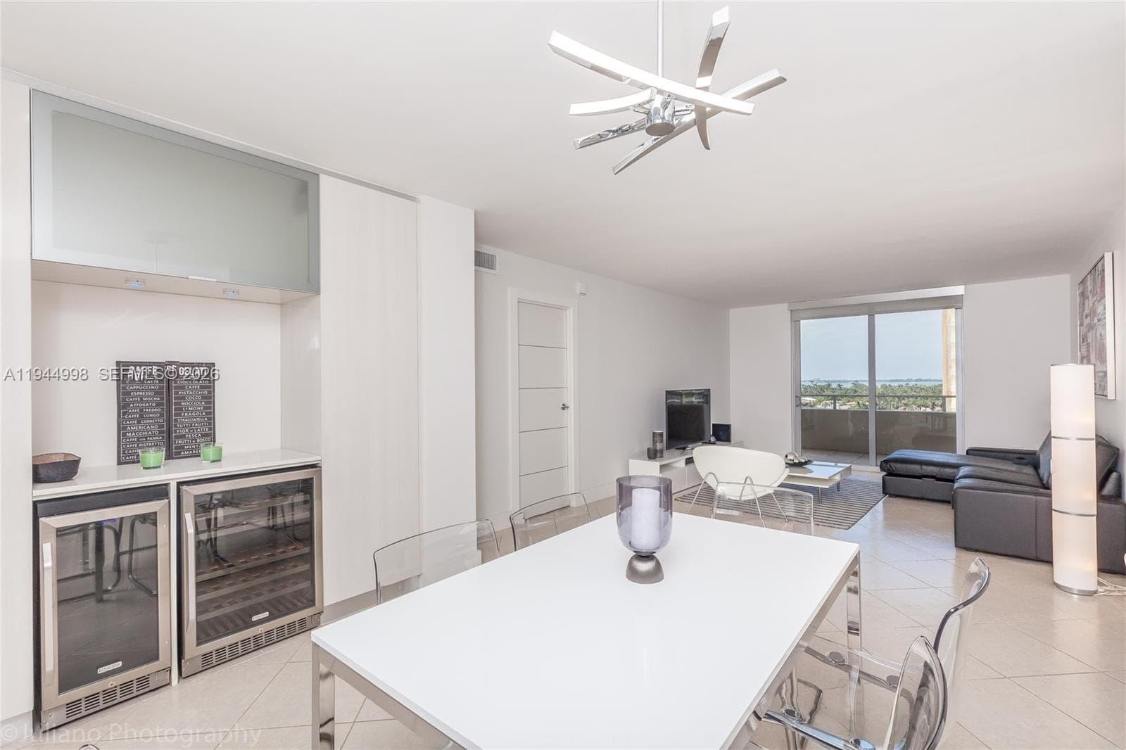 5555 Collins Ave # 9U, Miami Beach FL 33140 — 1