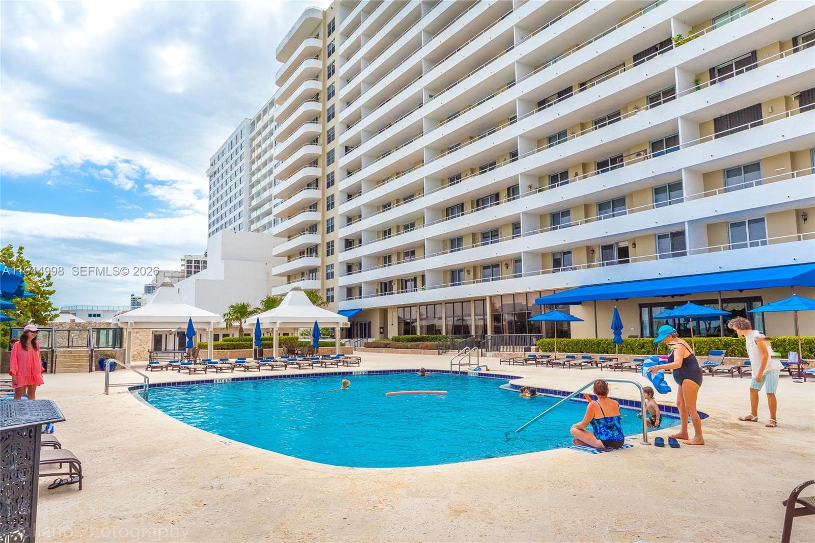 5555 Collins Ave # 9U, Miami Beach FL 33140 — 19