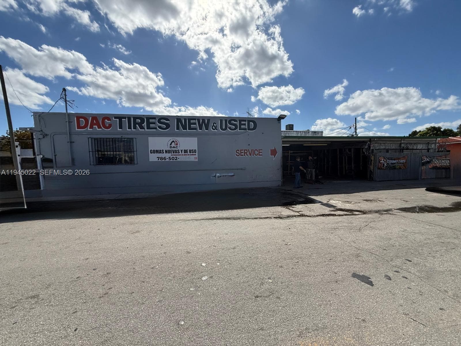 4190 E 4th Ave, Hialeah FL 33013 — 9