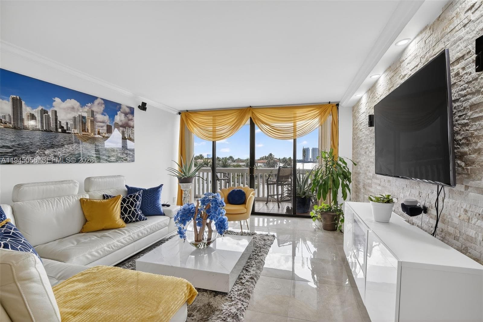1000 Island Blvd # 312, Aventura FL 33160 — 2