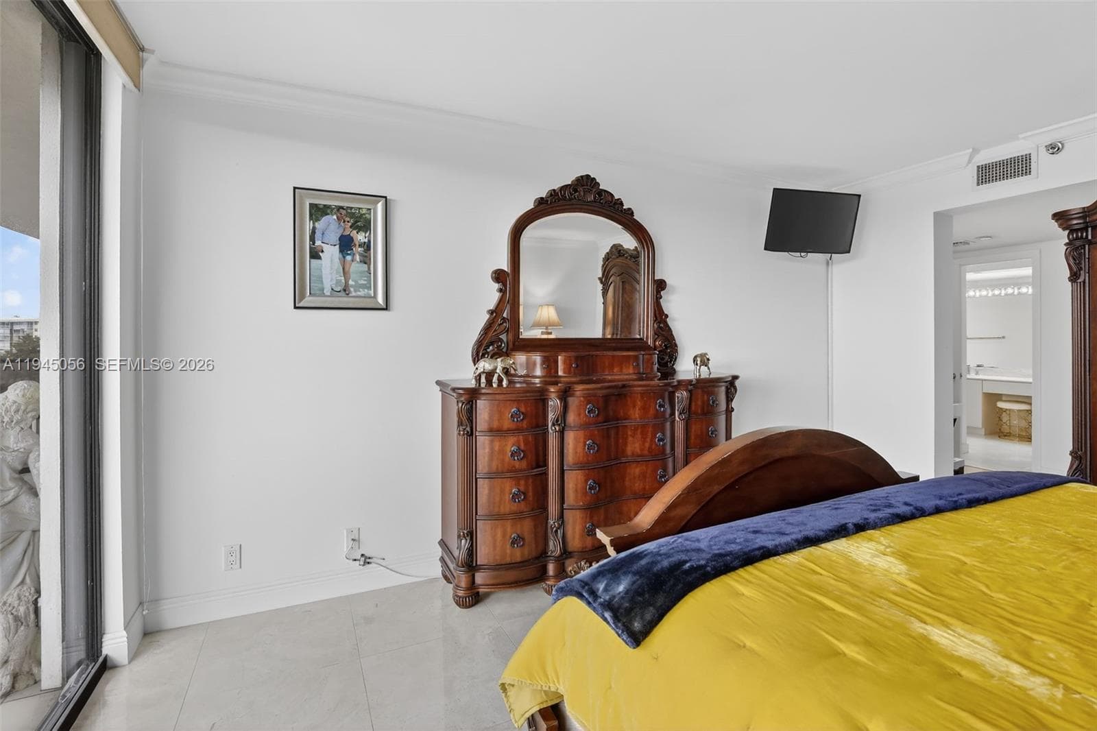 1000 Island Blvd # 312, Aventura FL 33160 — 17