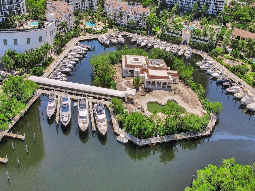 1000 Island Blvd # 312, Aventura FL 33160 — 37
