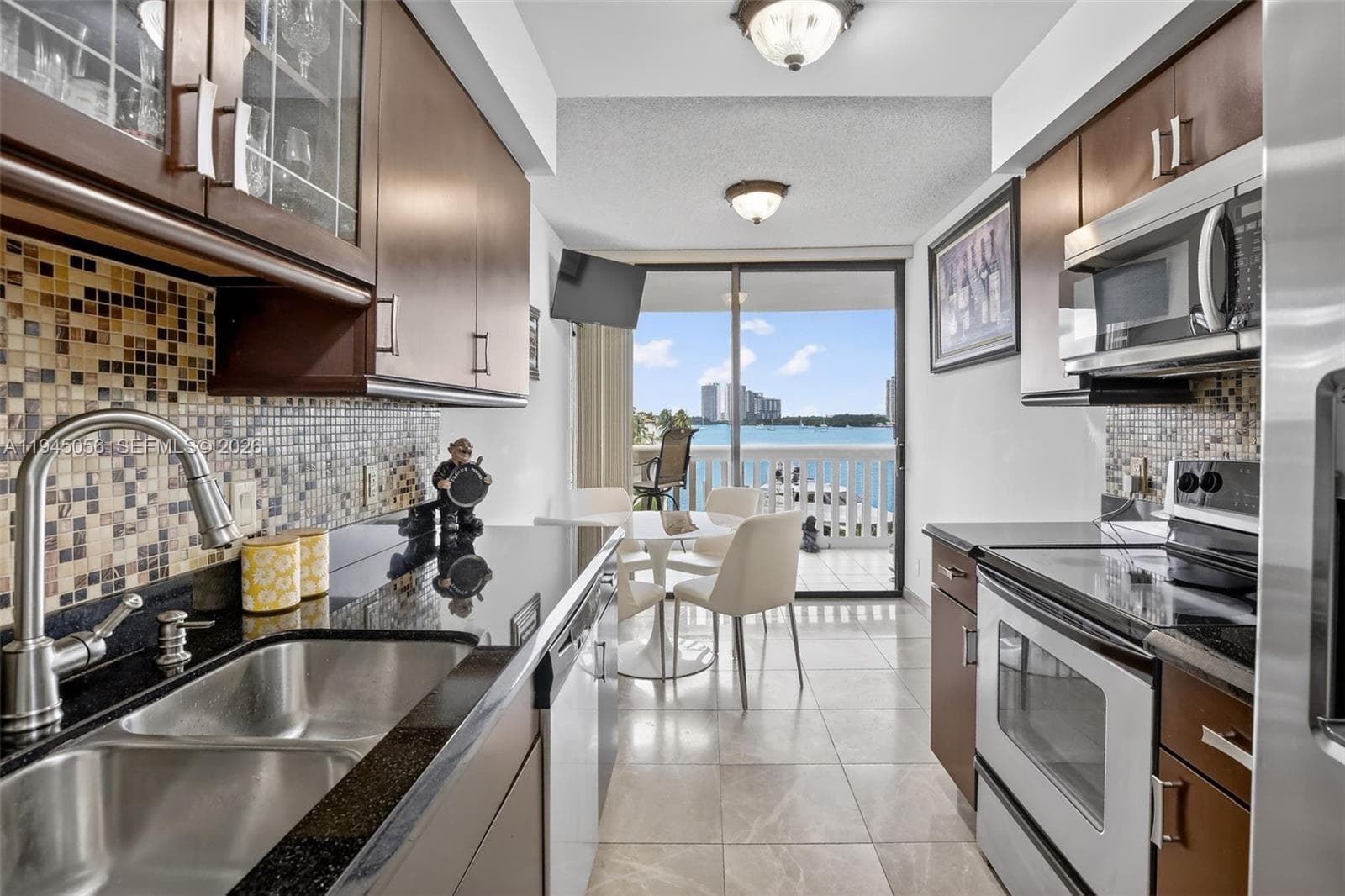 1000 Island Blvd # 312, Aventura FL 33160 — 11