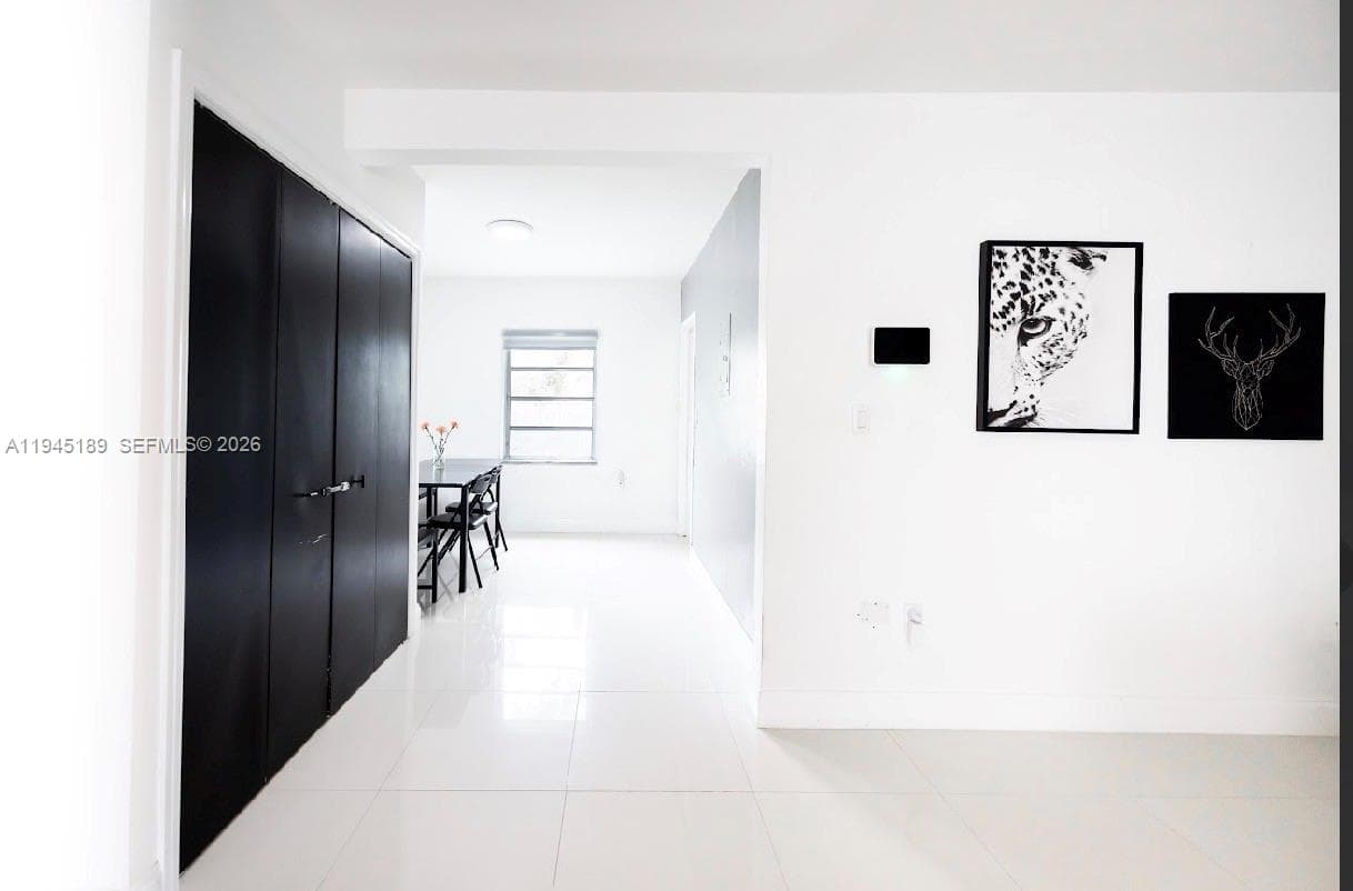 3135 NW 18th St, Miami FL 33125 — 9
