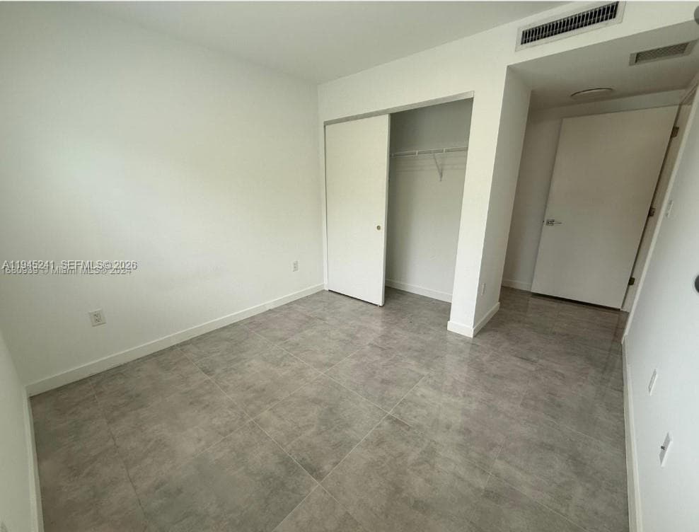 14752 NE 6th Ave # 107, Miami FL 33161 — 5